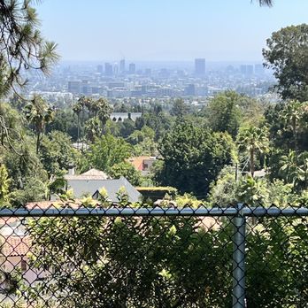 Roosevelt Golf Course - View of downtown LA - Golf Near Me - Los Angeles, California Roosevelt Golf Course - View of downtown LA - Golf Near Me - Los Angeles, California