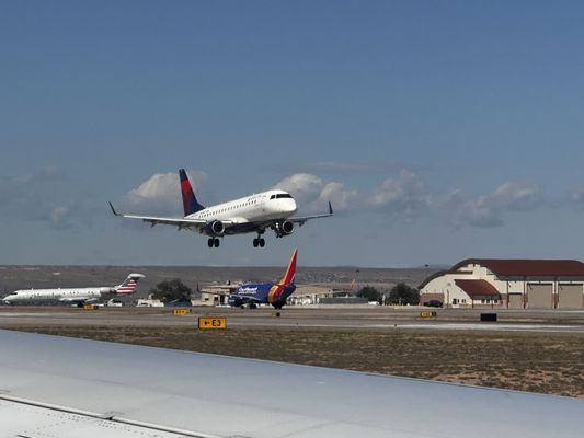 Albuquerque International Sunport by null
