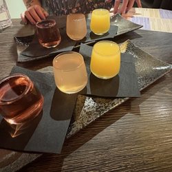 Tidal Cafe - Mimosa flight (6oz): Cran, grapefruit, classic (orange)