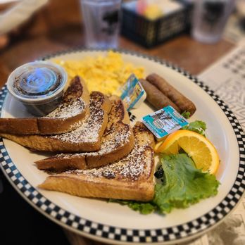 Black Bear Diner Tarzana - Bear's Choice- Scramble Eggs,  Sausage, and French Toast - Diners Near Me - Tarzana, California