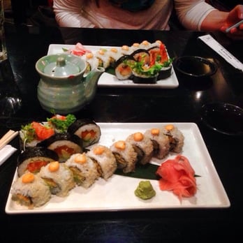 Saji-Ya - Crunchy scallop roll and spicy salmon roll off the happy hour menu. This entire plate costs around $10 with HH pricing. - Japanese Near Me - Saint Paul, Minnesota Saji-Ya - Crunchy scallop roll and spicy salmon roll off the happy hour menu. This entire plate costs around $10 with HH pricing. - Japanese Near Me - Saint Paul, Minnesota