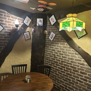 Magic Time Machine - Dinning room - Bars Near Me - Dallas, Texas