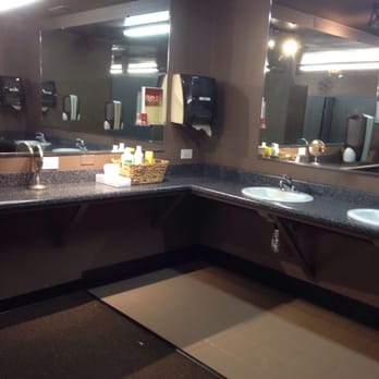 Everyday Fitness & Training - Bathroom - Gyms Near Me - Redding, California Everyday Fitness & Training - Bathroom - Gyms Near Me - Redding, California