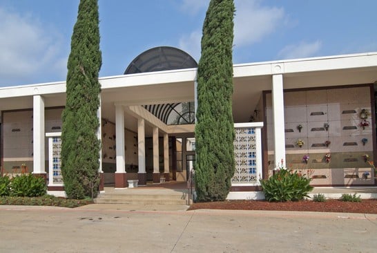 BLUEBONNET HILLS FUNERAL HOME & MEMORIAL PARK - 47 Photos & 27 Reviews