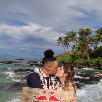 Affordable Barefoot Maui Wedding - Wedding Planning Near Me - Kihei, Hawaii Affordable Barefoot Maui Wedding - Wedding Planning Near Me - Kihei, Hawaii