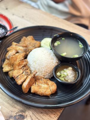 Khao Nom - ร้านข้าวหนม by null