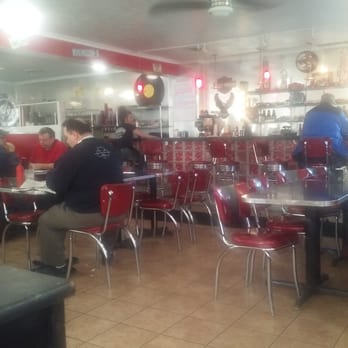Tio’s Diner - Our server getting us a box and bill just chillin. - Diners Near Me - Columbus, Ohio Tio’s Diner - Our server getting us a box and bill just chillin. - Diners Near Me - Columbus, Ohio