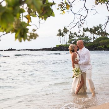 Infinite Bliss Weddings - Kukio Beach - Wedding Planning Near Me