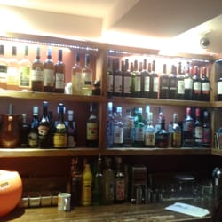 Maritimo Wine & Tapas Bar - Bar