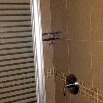Hampton Inn & Suites - Shower - Hotels Near Me - México, D.F., DIF Hampton Inn & Suites - Shower - Hotels Near Me - México, D.F., DIF