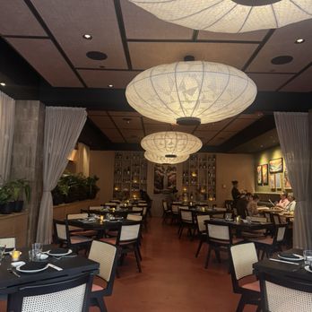 Sunda New Asian - Dining Room - Pan Asian Near Me - Detroit, Michigan Sunda New Asian - Dining Room - Pan Asian Near Me - Detroit, Michigan