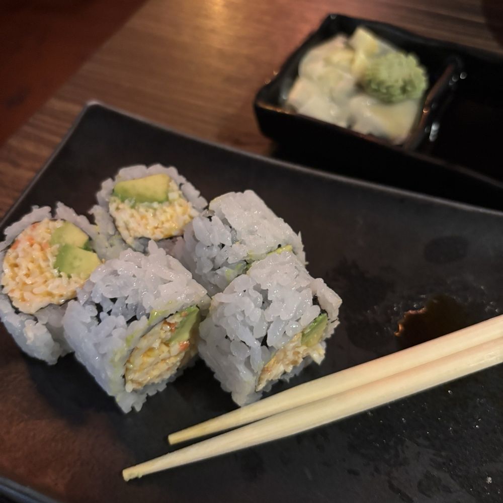 Sushiya - spicy California classic roll - Sushi Bars Near Me - San Dimas, California Sushiya - spicy California classic roll - Sushi Bars Near Me - San Dimas, California