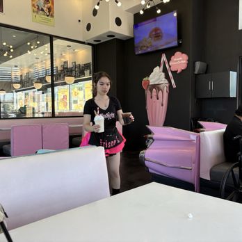 Frisco's Carhops - American Near Me - Whittier, California