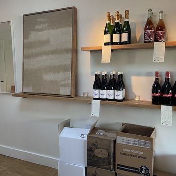 Little Thing - Wine Bars Near Me - Seattle, Washington