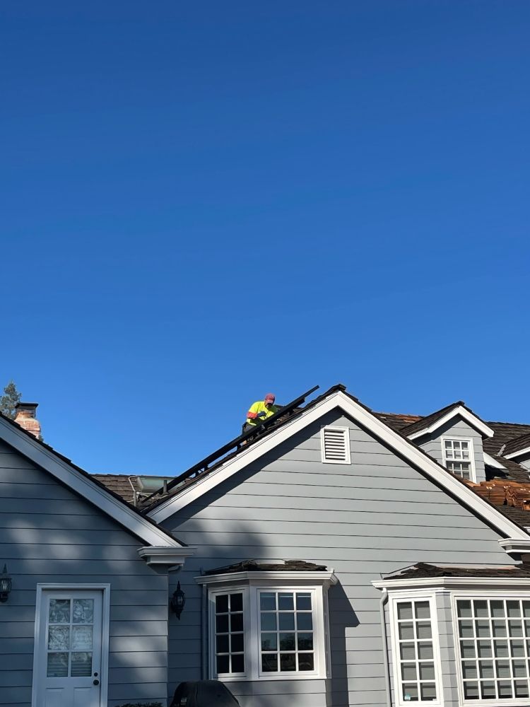 Slide of Golden State Roofing & Painting.