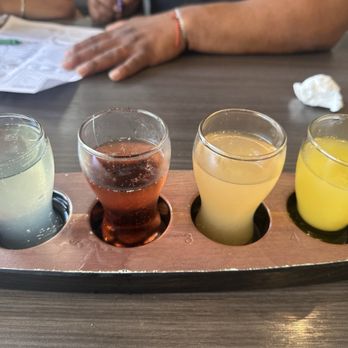 Broken Yolk Cafe - Breakfast & Brunch Near Me - Del Mar, California Broken Yolk Cafe - Breakfast & Brunch Near Me - Del Mar, California