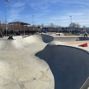 Berry Lane Park - The "deep" end 8' maybe - Skate Parks Near Me - Jersey City, New Jersey Berry Lane Park - The "deep" end 8' maybe - Skate Parks Near Me - Jersey City, New Jersey