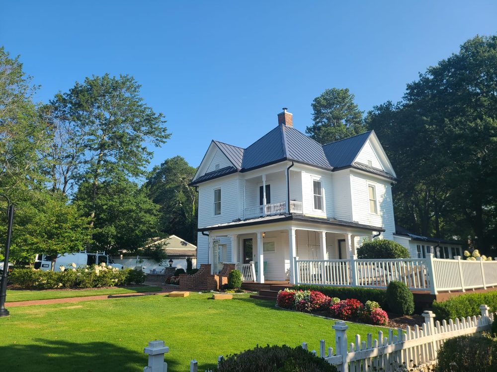 Slide of A&B Metal Roofing