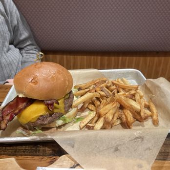 Backyard Brewery - Burger with Benefits-house made fries - Breweries Near Me - Manchester, New Hampshire Backyard Brewery - Burger with Benefits-house made fries - Breweries Near Me - Manchester, New Hampshire