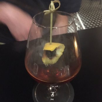 Hideout - Barrel aged Manhattan after 95% of the smoke disappeared - Bars Near Me - Honolulu, Hawaii