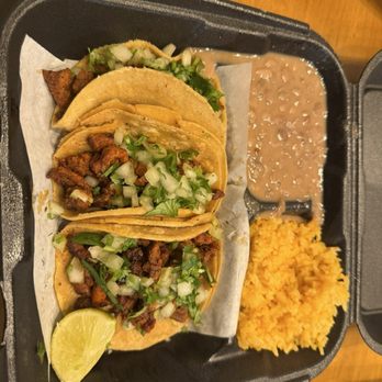 Street Queen Tacos - Pastor Tacos with rice and beans. - Tacos Near Me - Sun Lakes, Arizona Street Queen Tacos - Pastor Tacos with rice and beans. - Tacos Near Me - Sun Lakes, Arizona