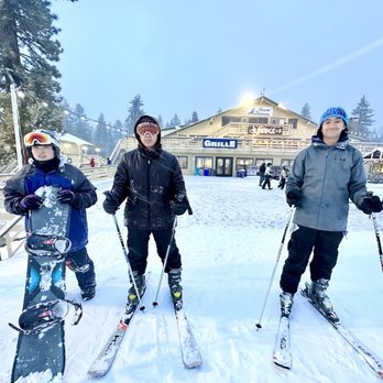 Snow Valley Mountain Resort - Having Fun at SNOW VALLEY ! - Ski Resorts Near Me - Running Springs, California Snow Valley Mountain Resort - Having Fun at SNOW VALLEY ! - Ski Resorts Near Me - Running Springs, California