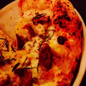 Standard - Pizza Near Me - Berlin, BE Standard - Pizza Near Me - Berlin, BE