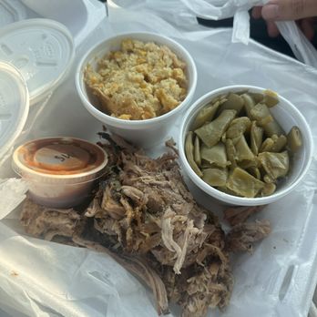 Red State BBQ - Pulled Pork Plate - Barbeque Near Me - Lexington, Kentucky Red State BBQ - Pulled Pork Plate - Barbeque Near Me - Lexington, Kentucky