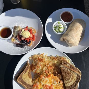Breakers Breakfast, Brunch & Lunch - French toast, Breakfast burrito and Veggie Frittata. - Breakfast & Brunch Near Me - Pacifica, California Breakers Breakfast, Brunch & Lunch - French toast, Breakfast burrito and Veggie Frittata. - Breakfast & Brunch Near Me - Pacifica, California