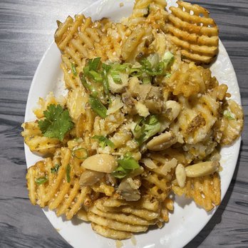 Tower Park Waterfront Grille - Garlic fries - Venues & Event Spaces Near Me - Lodi, California Tower Park Waterfront Grille - Garlic fries - Venues & Event Spaces Near Me - Lodi, California