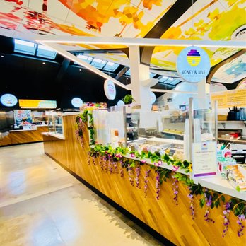 Honey & Hive - the interior of a restaurant - Acai Bowls Near Me - San Gabriel, California