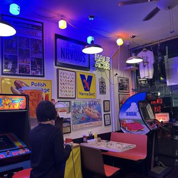 Bobbi’s Italian Beef - Hot Dogs Near Me - Brooklyn, New York
