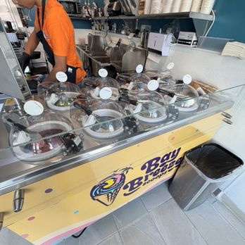 Bay Breeze Scoops - Ice Cream & Frozen Yogurt Near Me - San Francisco, California