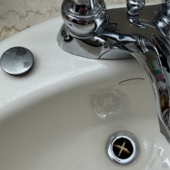 Sparkly Maid Chicago - Broken drain piece that now needs to be completely replaced - Home Cleaning Near Me Sparkly Maid Chicago - Broken drain piece that now needs to be completely replaced - Home Cleaning Near Me