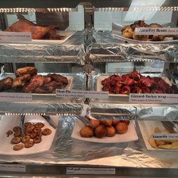 Olobe’s Kitchen - Hot food station