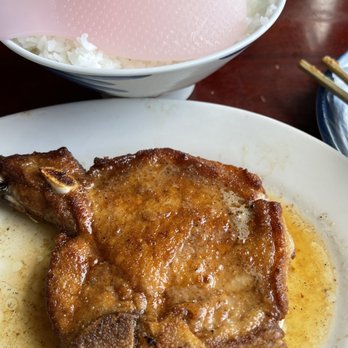 Manago Hotel Restaurant - Juicy pork chops! - Hawaiian Near Me - Captain Cook, Hawaii Manago Hotel Restaurant - Juicy pork chops! - Hawaiian Near Me - Captain Cook, Hawaii