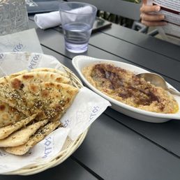 Meltizanosalata