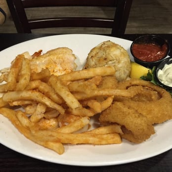 The Lighthouse Restaurant & Dock Bar - Ultimate Seafood Platter (Broiled) - Bars Near Me - Solomons, Maryland The Lighthouse Restaurant & Dock Bar - Ultimate Seafood Platter (Broiled) - Bars Near Me - Solomons, Maryland