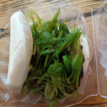 Midnite Ramen - Bun with spicy scallions and charshu - Ramen Near Me - Seattle, Washington