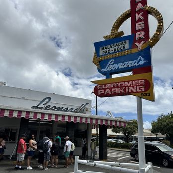 Leonard's Bakery - Bakeries Near Me - Honolulu, Hawaii Leonard's Bakery - Bakeries Near Me - Honolulu, Hawaii