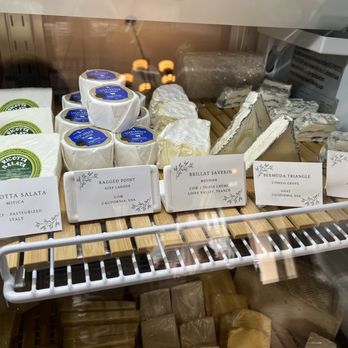 Petaluma Cheese Shop - 01/27/2024 - Wine Tasting Room Near Me - Petaluma, California