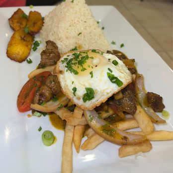 Munay Restaurant - Don Lomo Saltado - Peruvian Near Me - Simi Valley, California Munay Restaurant - Don Lomo Saltado - Peruvian Near Me - Simi Valley, California