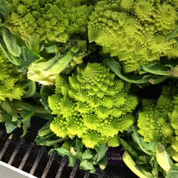 Erewhon - Beautiful produce. - Grocery Near Me - Calabasas, California