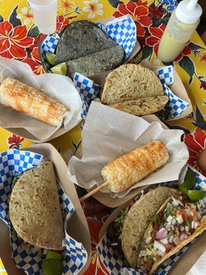 Rubi’s Tacos by null