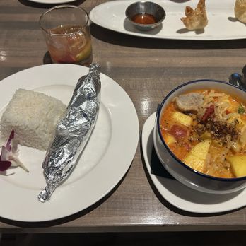 Bamboo Penny's - Mango Red Curry Seafood Medley (GF) - Thai Near Me - Leawood, Kansas Bamboo Penny's - Mango Red Curry Seafood Medley (GF) - Thai Near Me - Leawood, Kansas