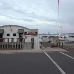 Apostle Island Cruises ticket office