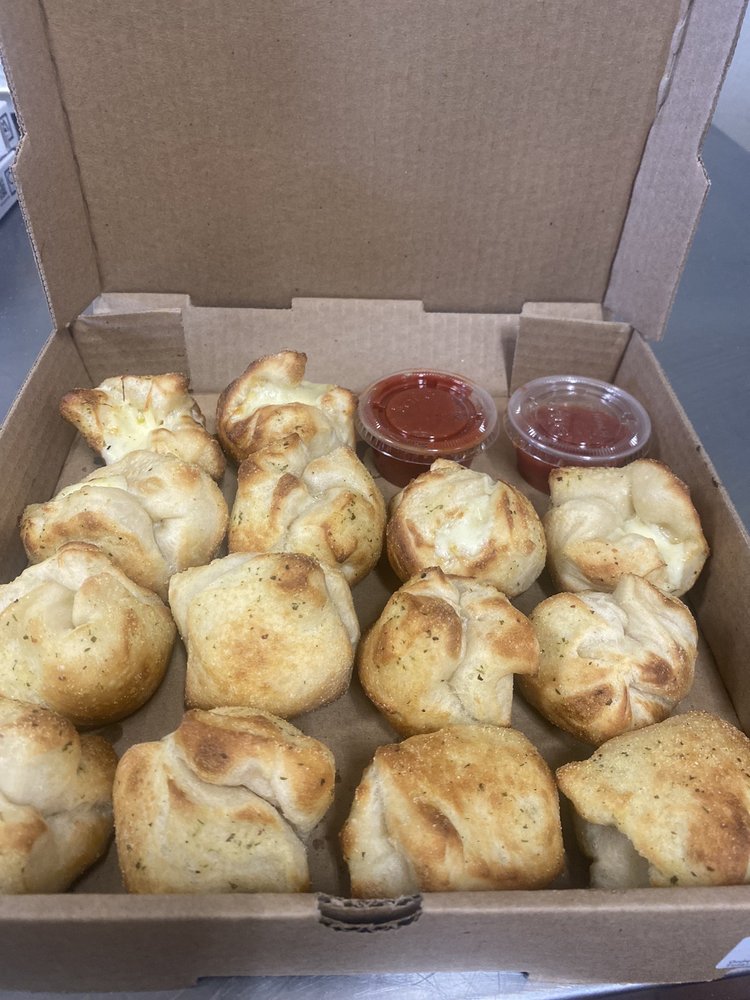 QUARRY PIZZA & DELI Updated September 2024 22 Photos & 10 Reviews