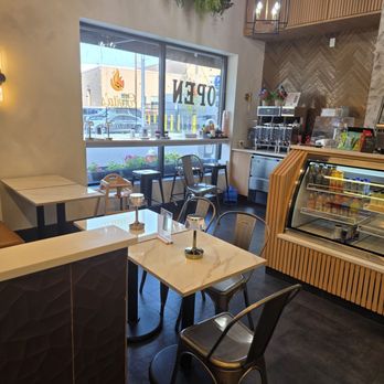 Elvita's Kitchen - Haitian Near Me - Elizabeth, New Jersey