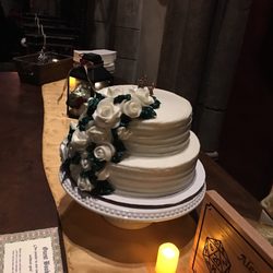 Market Basket - We wanted to thank Cindy in the bakery from market basket reading for this glorious gorgeous wedding cake which was extremely affordable.