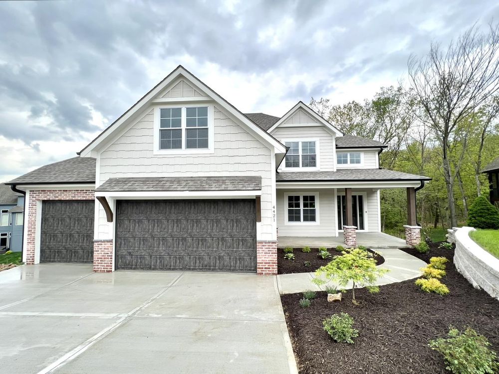 Accelerated Garage Door Service - Garage Door Contractor in Merriam, MO